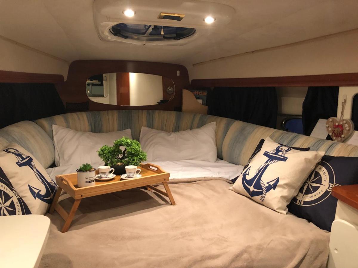 Bea Boat Charter Hotel Menton Buitenkant foto