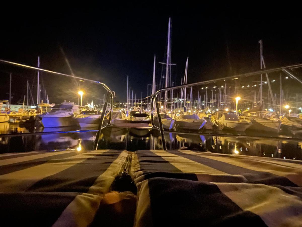 Bea Boat Charter Hotel Menton Buitenkant foto