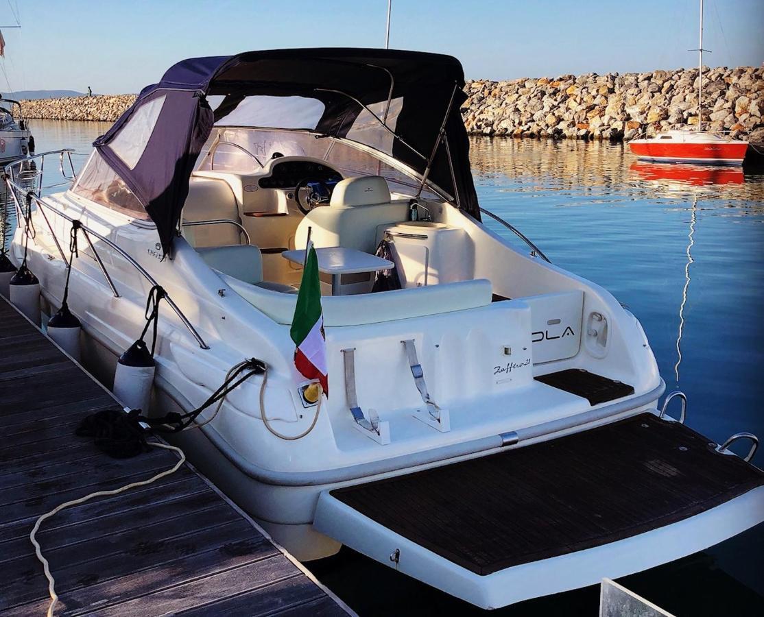 Bea Boat Charter Hotel Menton Buitenkant foto